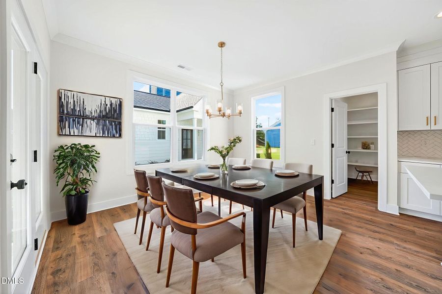 32-web-or-mls-205-W-Maple-(31-of-78) - D