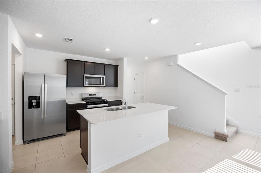 Furnished interior view inside a new home in , Land O' Lakes (Image 19).