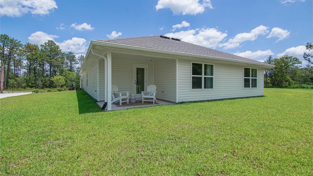 Representative exterior details of a home built from the Cali by D.R. Horton in Owl's Head Farms, Freeport (Image 3). Representative exterior details of a home built from the Cali by D.R. Horton in Owl's Head Farms, Freeport (Image 3).