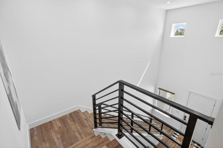 Spacious, unfurnished interior of a new home in , Tampa (Image 25).