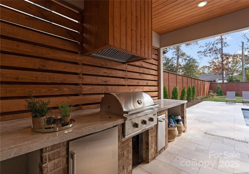 Exterior details and patio area of a home in , Charlotte (Image 23).