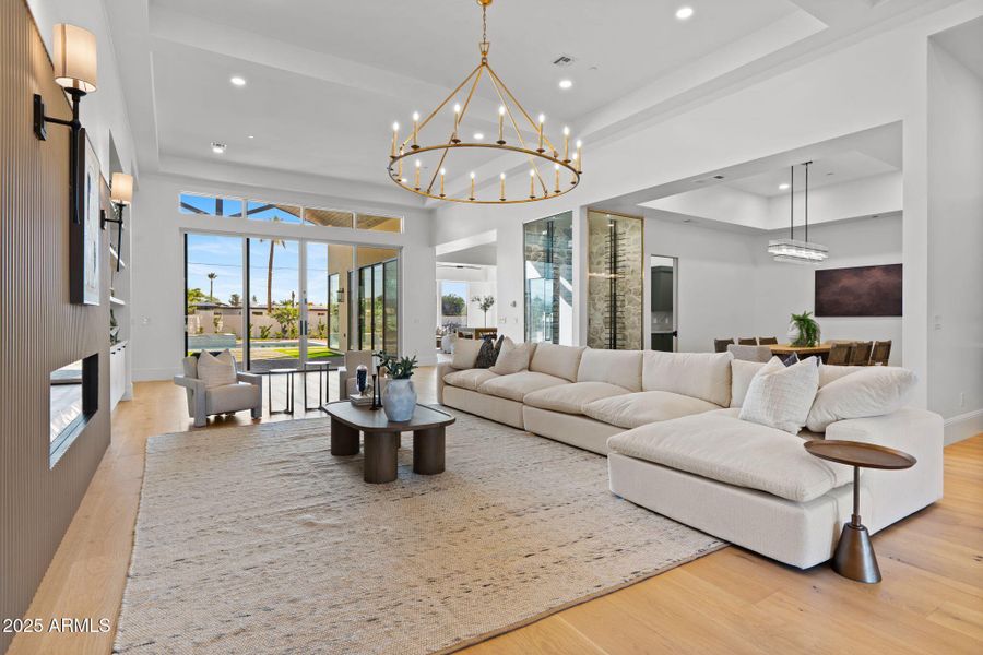 5-web-or-mls-10809-n-82nd-pl 5-web-or-mls-10809-n-82nd-pl