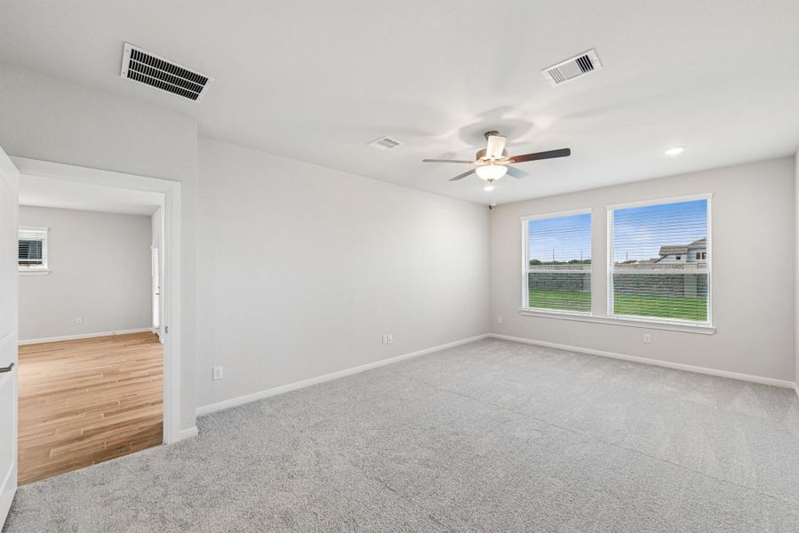 Spacious, unfurnished interior of a new home in Jordan Ranch 45' Homesites, Fulshear (Image 7).