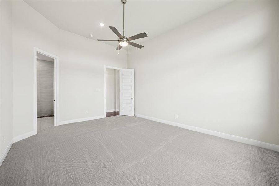 Spacious, unfurnished interior of a new home in Terraces – Classics, Rockwall (Image 25).