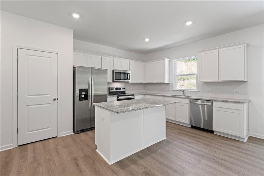 Furnished interior view inside a new home in Avery Ridge, Gainesville (Image 9).
