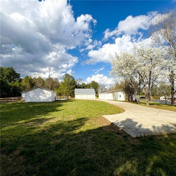 Natural landscape and outdoor views near  in Resaca (Image 39).