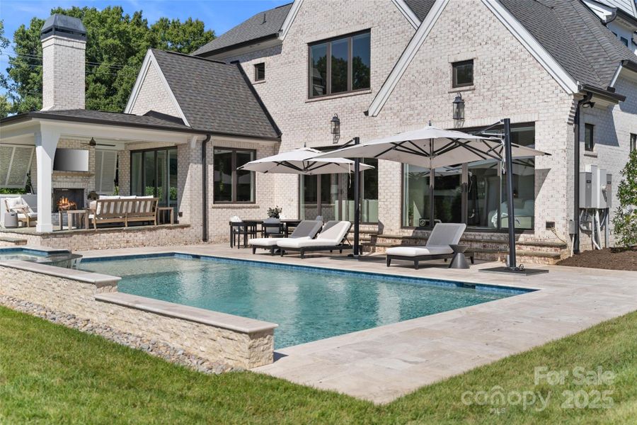 Community amenities in , Charlotte (Image 30). Community amenities in , Charlotte (Image 30).