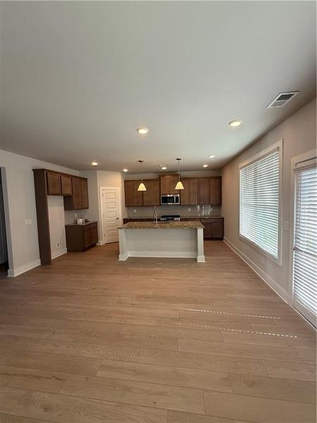 Spacious, unfurnished interior of a new home in , Villa Rica (Image 18). Spacious, unfurnished interior of a new home in , Villa Rica (Image 18).