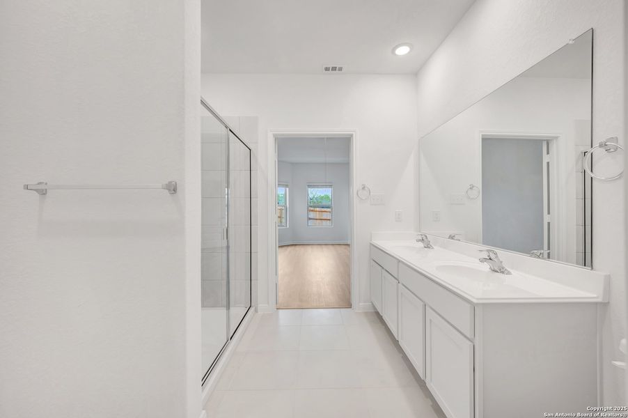 Furnished interior view inside a new home in Paloma Park, Converse (Image 12).