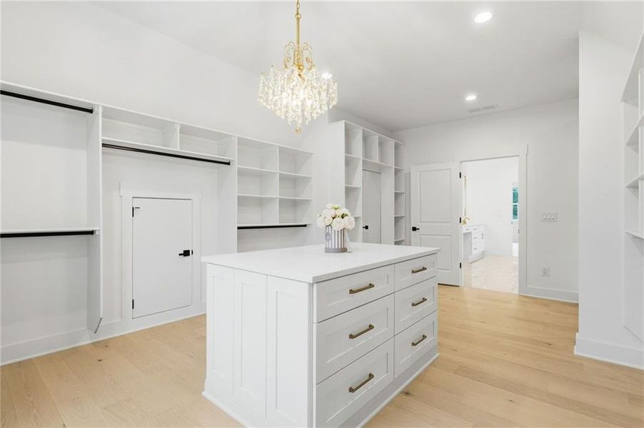 Furnished interior view inside a new home in , Jefferson (Image 11).