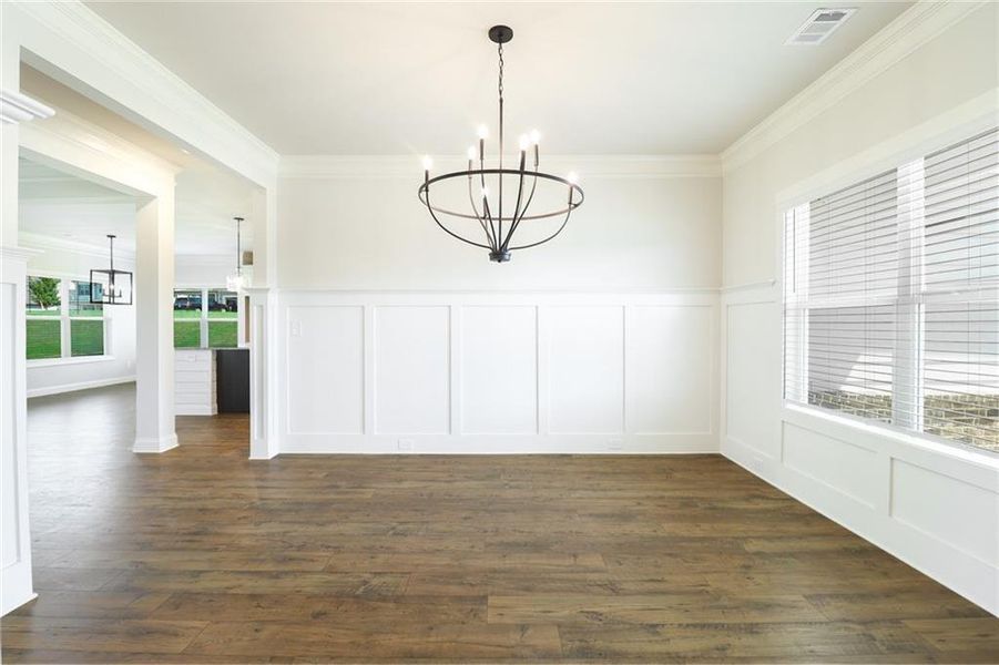 Spacious, unfurnished interior of a new home in Calgary Downs, Winder (Image 15).
