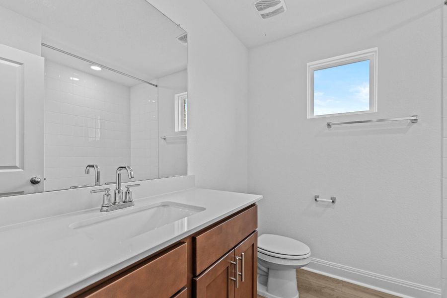 Image 33 of a home in Riverview.