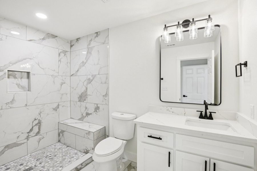 Furnished interior view inside a new home in , Pottsboro (Image 7).