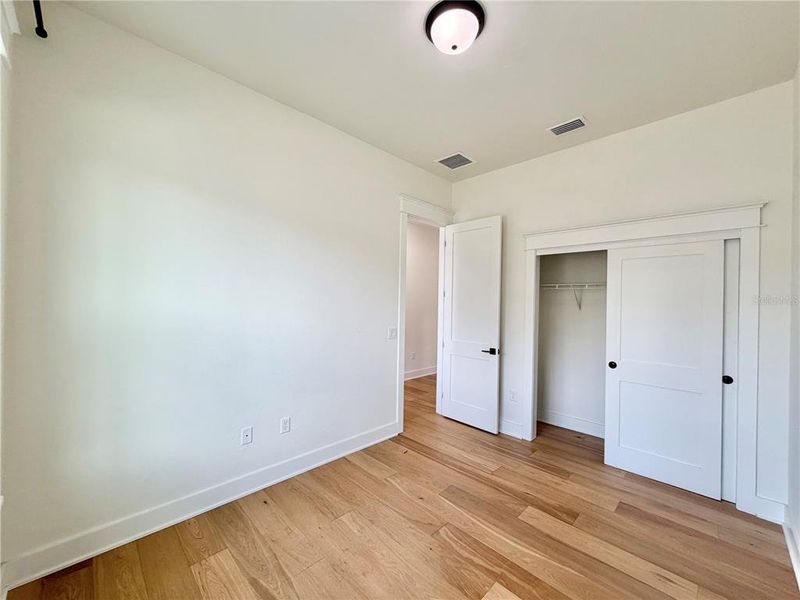Spacious, unfurnished interior of a new home in , Gainesville (Image 45).