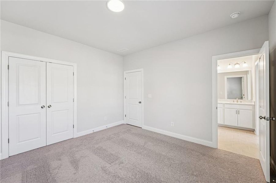 Spacious, unfurnished interior of a new home in Palisades Single Family, Cumming (Image 34).