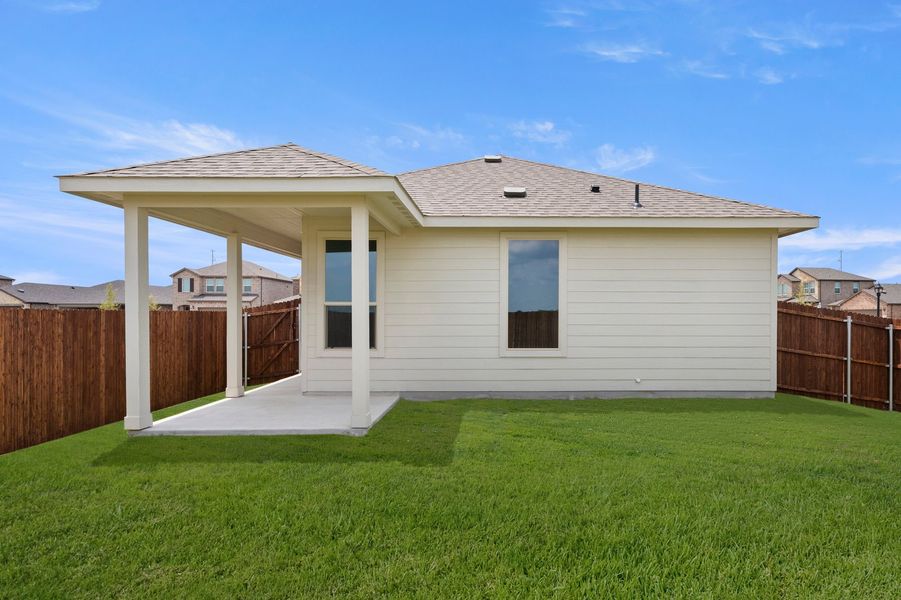 Front exterior of a new home in Creekside Ranch, Blue Ridge, TX, highlighting curb appeal (Image 20). Front exterior of a new home in Creekside Ranch, Blue Ridge, TX, highlighting curb appeal (Image 20).