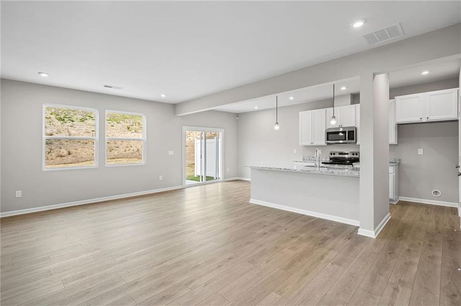 Spacious, unfurnished interior of a new home in Villas at Gold Creek, Dawsonville (Image 29).