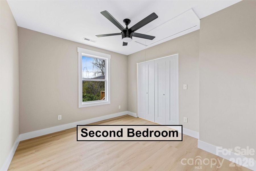 Spacious, unfurnished interior of a new home in , Hendersonville (Image 19).