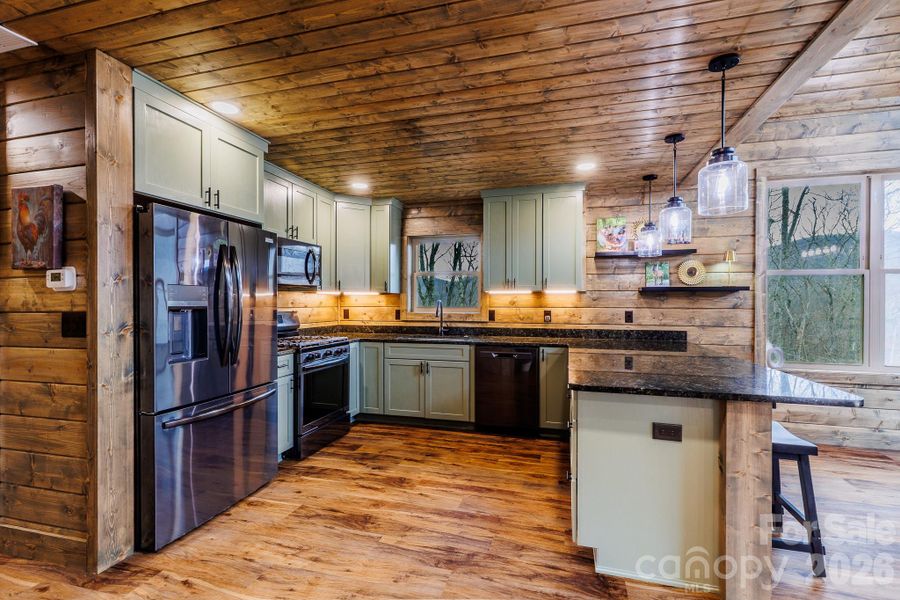 Image 30 of a home in .