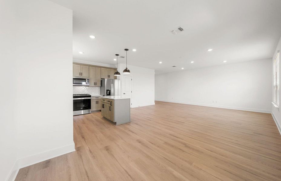 Spacious, unfurnished interior of a new home in Crosswinds, Kyle (Image 30). Spacious, unfurnished interior of a new home in Crosswinds, Kyle (Image 30).