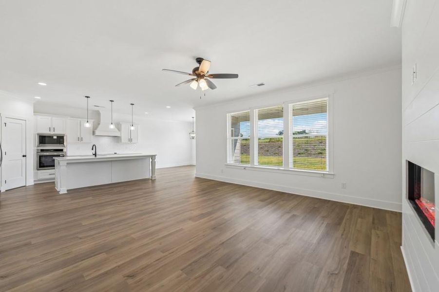 Spacious, unfurnished interior of a new home in Magnolia Ridge, Monroe (Image 18).