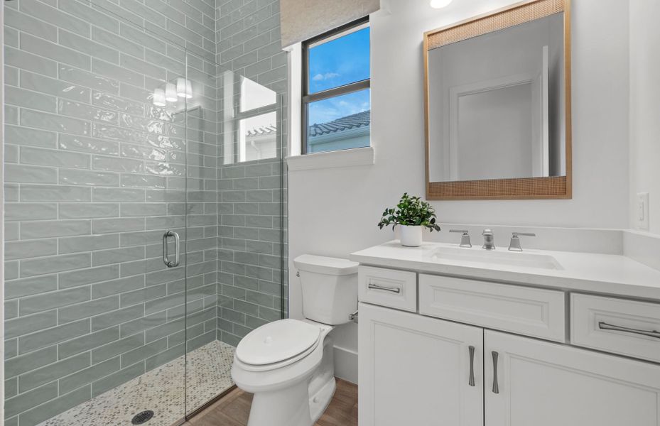 Secondary bath with shower option Secondary bath with shower option