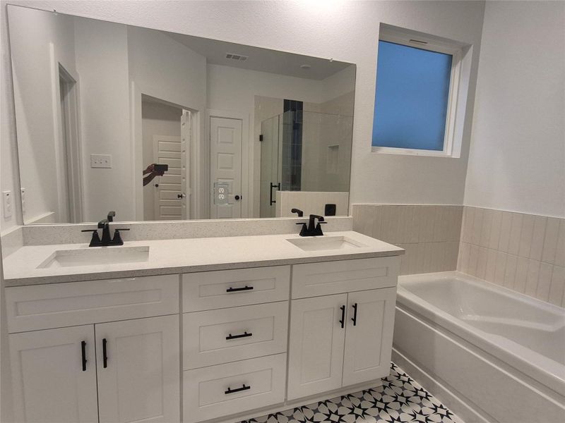 Furnished interior view inside a new home in Foxtail Palms, Manvel (Image 9). Furnished interior view inside a new home in Foxtail Palms, Manvel (Image 9).