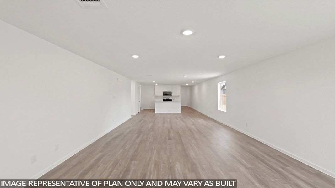 Spacious, unfurnished interior of a new home in Lexington Heights, Willis (Image 13).