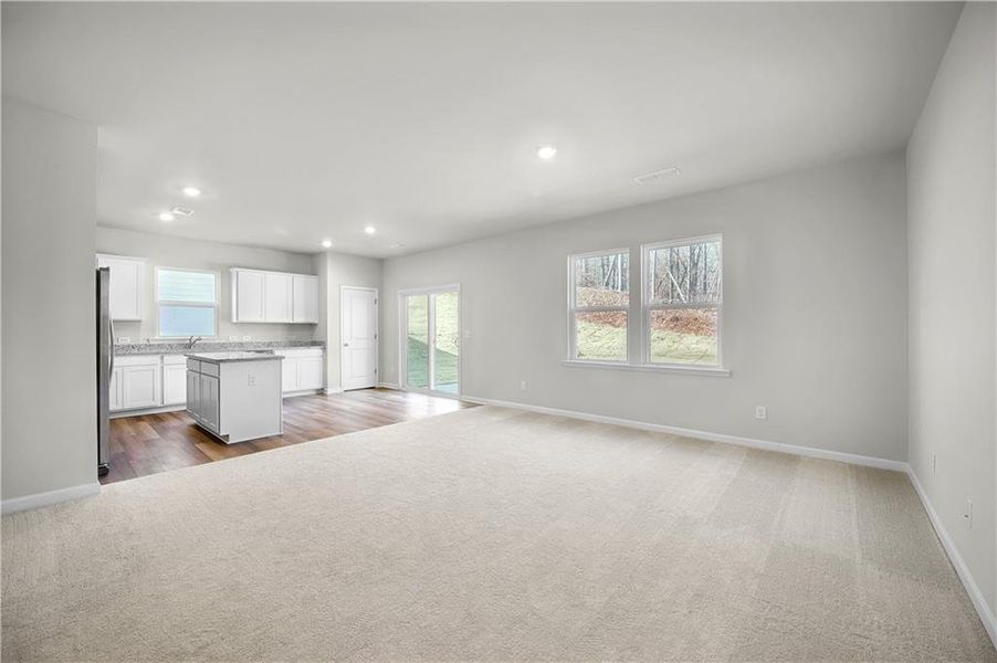 Spacious, unfurnished interior of a new home in Avery Ridge, Gainesville (Image 28).