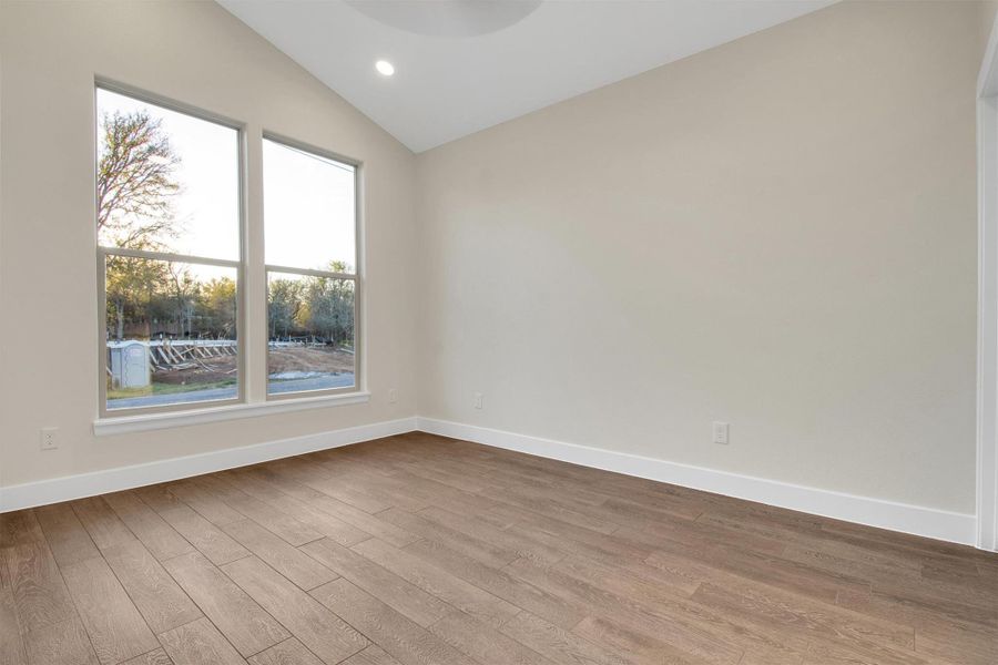 Spacious, unfurnished interior of a new home in , Bastrop (Image 18).