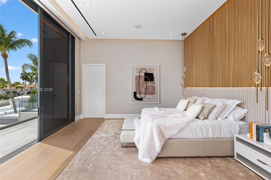 Furnished interior view inside a new home in , Fort Lauderdale (Image 39).