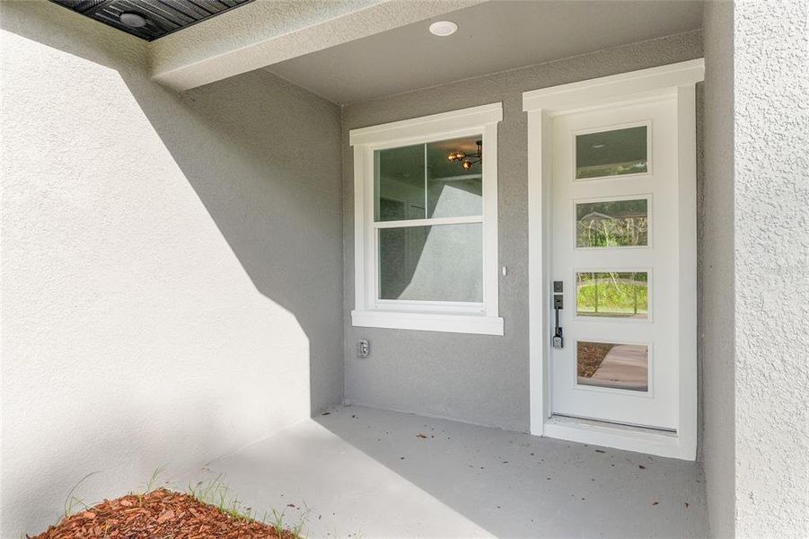 Exterior details and patio area of a home in , Ocala (Image 31).