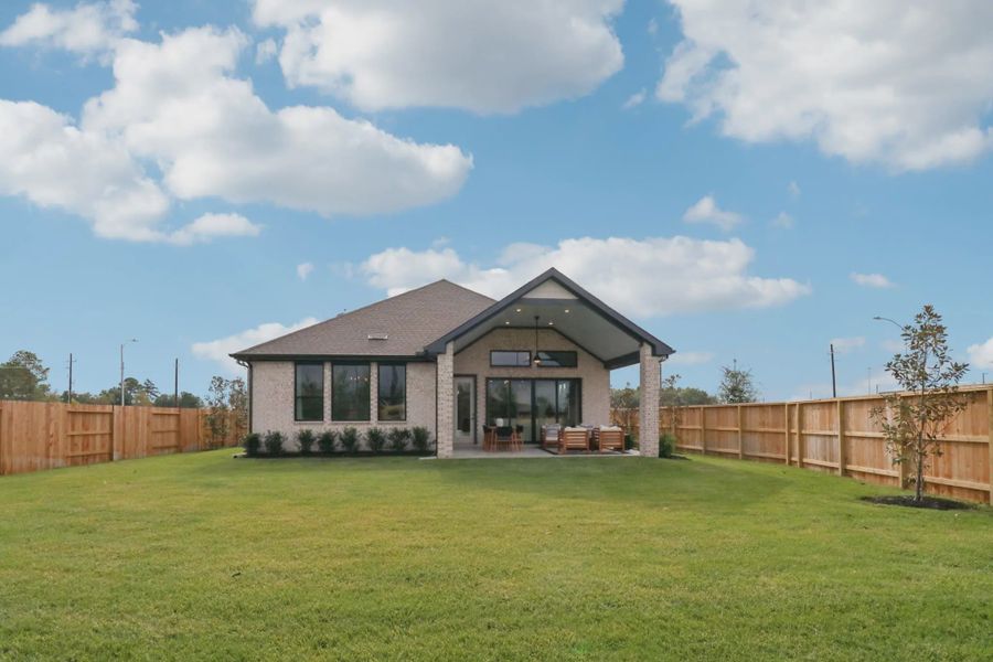 Representative exterior details of a home built from the Lauren by Chesmar Homes in The Highlands, Porter (Image 3).