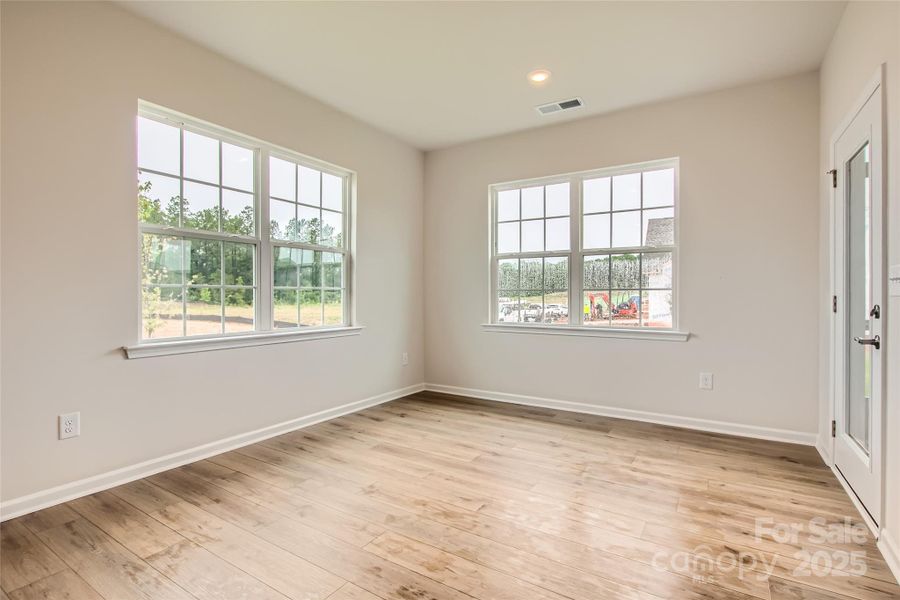Dining Room(example) Dining Room(example)