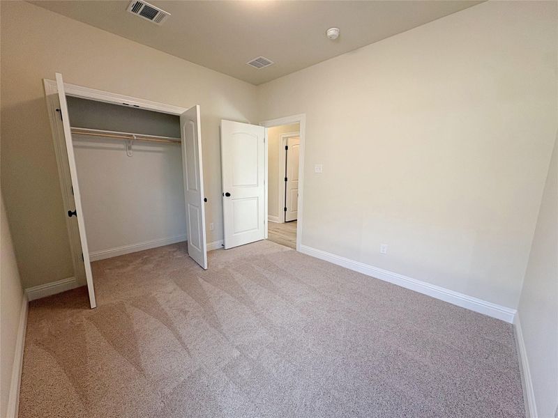 Spacious, unfurnished interior of a new home in Orange Gardens, Orange (Image 15).