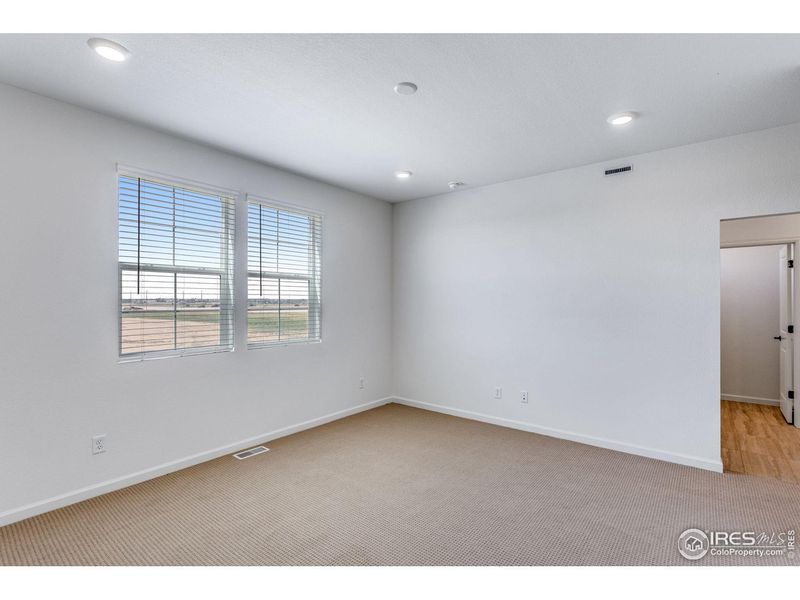 Spacious, unfurnished interior of a new home in , Berthoud (Image 25).
