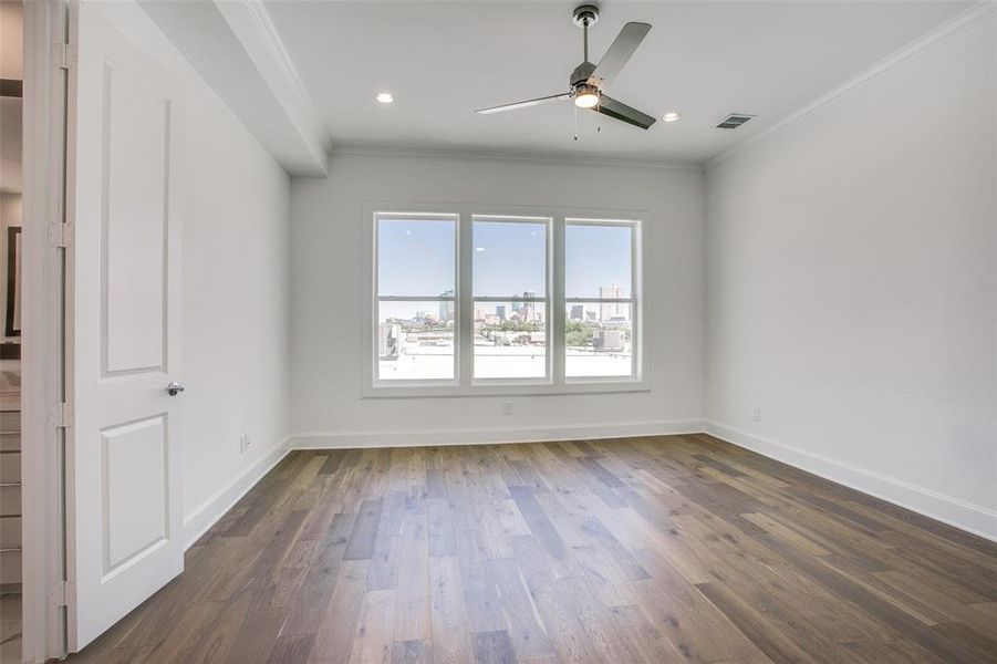 Image of actual unit.