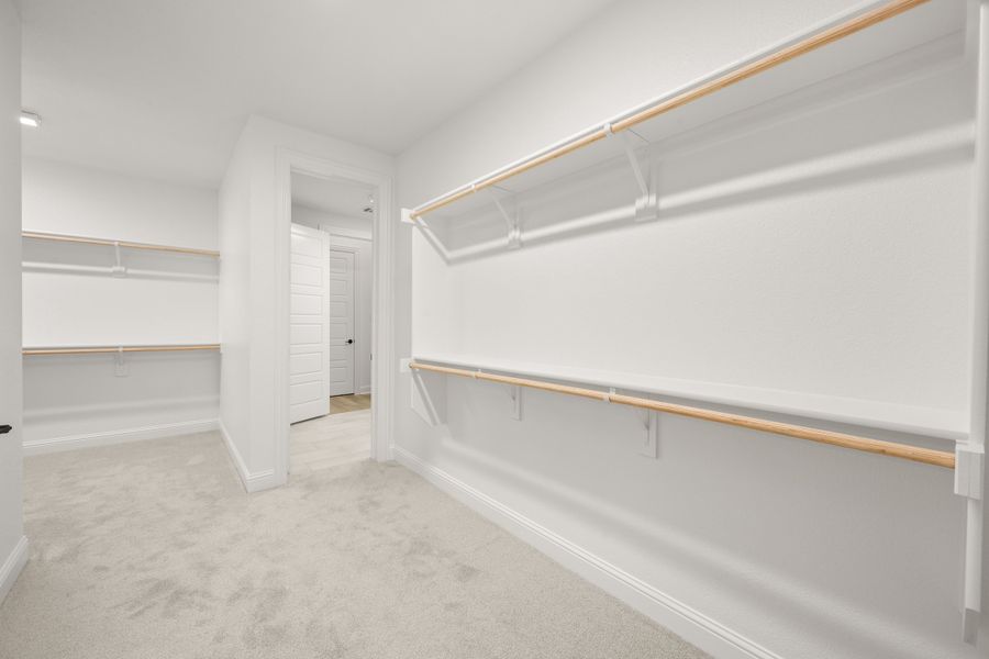 Spacious, unfurnished interior of a new home in Redden Farms, Midlothian (Image 34).