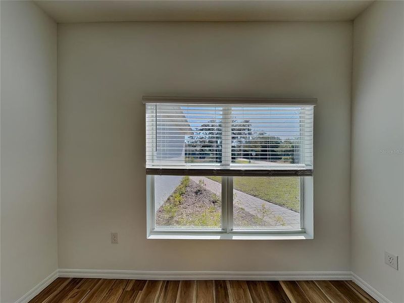 Spacious, unfurnished interior of a new home in , Port Charlotte (Image 9).