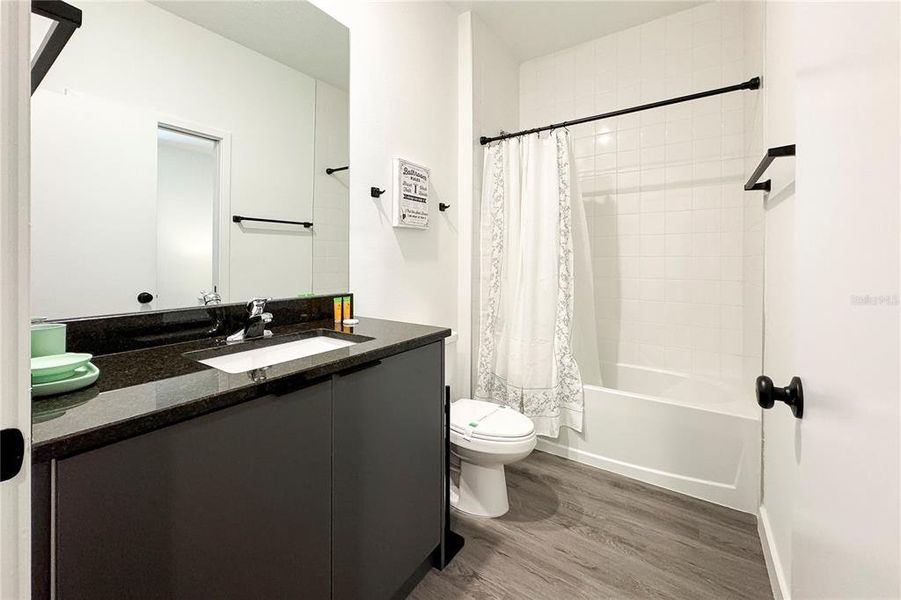 Furnished interior view inside a new home in , Kissimmee (Image 4).