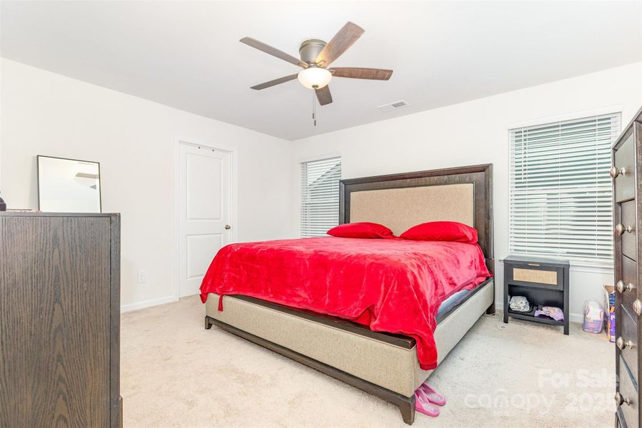 Furnished interior view inside a new home in Fergus Crossing, York (Image 31). Furnished interior view inside a new home in Fergus Crossing, York (Image 31).