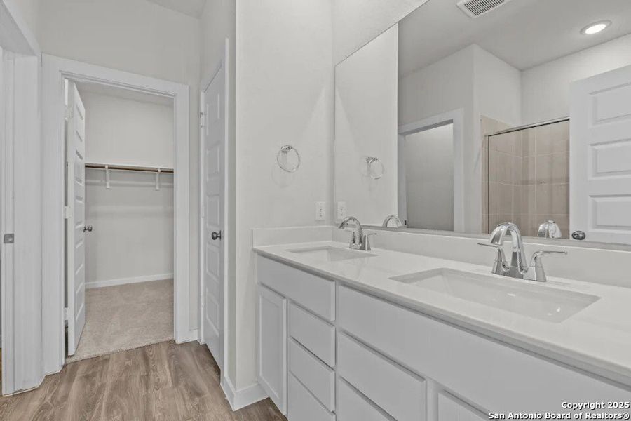 Furnished interior view inside a new home in Mesa Vista, San Antonio (Image 4).