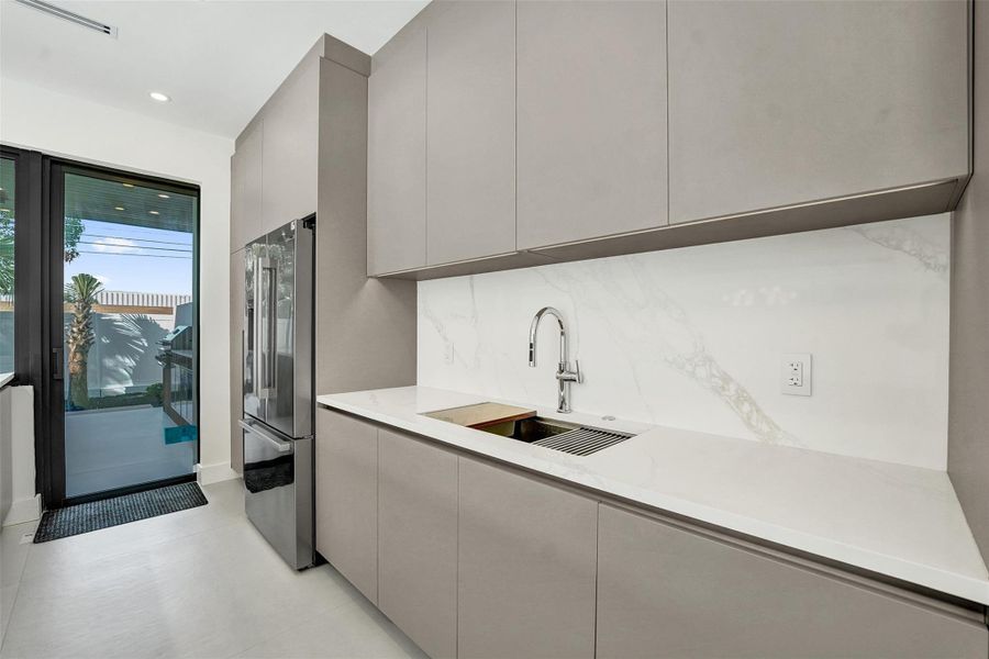 Furnished interior view inside a new home in , Fort Lauderdale (Image 15). Furnished interior view inside a new home in , Fort Lauderdale (Image 15).