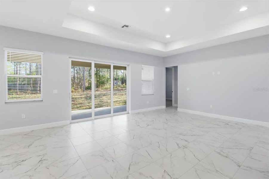 Spacious, unfurnished interior of a new home in , Beverly Hills (Image 28).