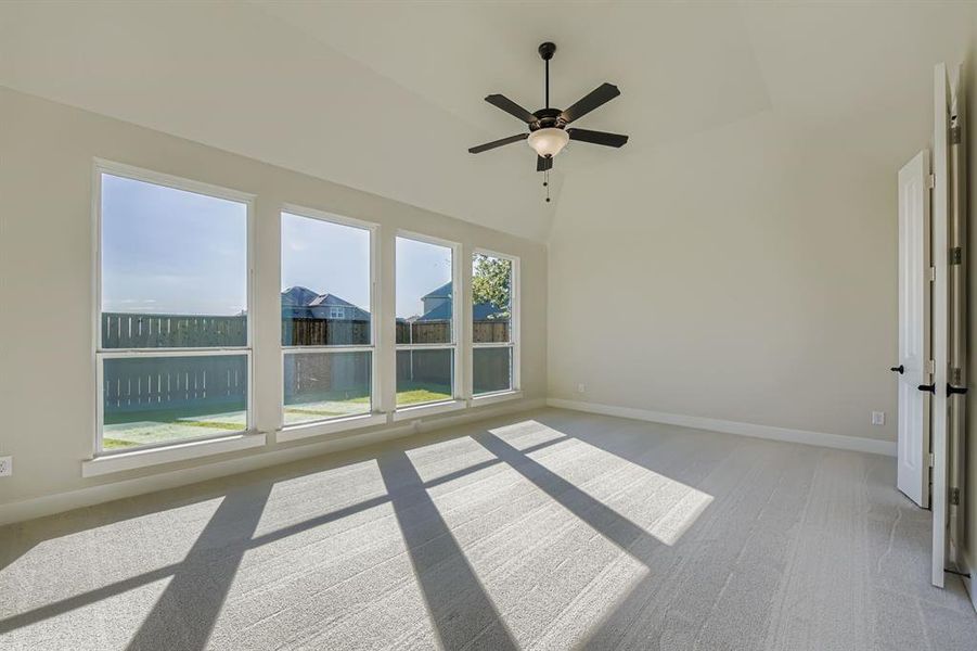 Spacious, unfurnished interior of a new home in Wildridge, Oak Point (Image 21). Spacious, unfurnished interior of a new home in Wildridge, Oak Point (Image 21).