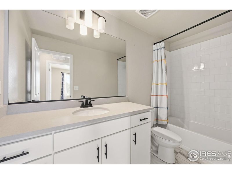 Furnished interior view inside a new home in , Johnstown (Image 14).