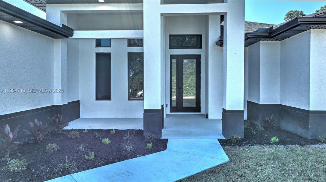 Exterior details and patio area of a home in , Lehigh Acres (Image 37).