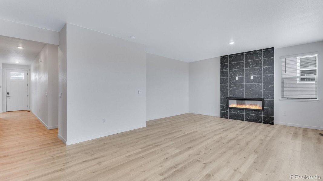 Spacious, unfurnished interior of a new home in Trails at Crowfoot, Parker (Image 18).