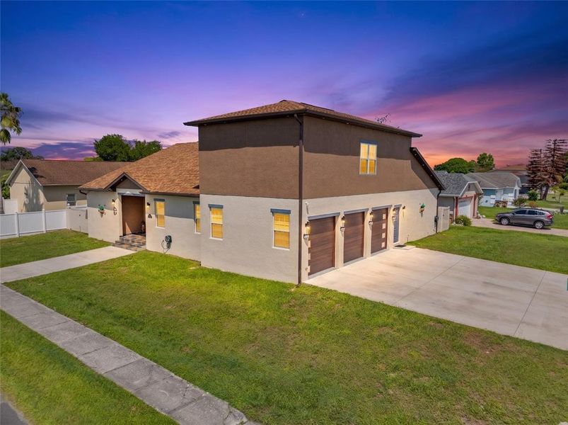 Exterior details and patio area of a home in , Kissimmee (Image 29). Exterior details and patio area of a home in , Kissimmee (Image 29).