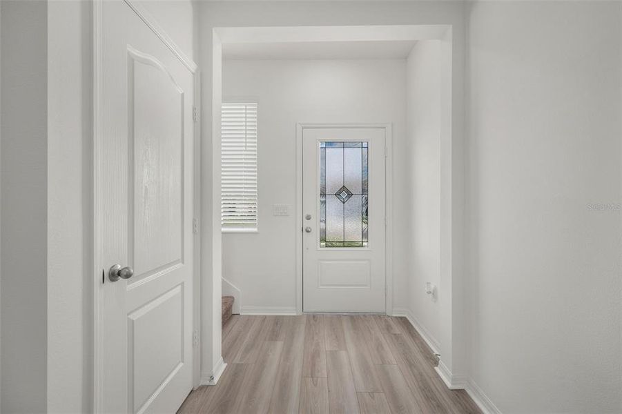 Spacious, unfurnished interior of a new home in Peach Crossings, Winter Haven (Image 25).